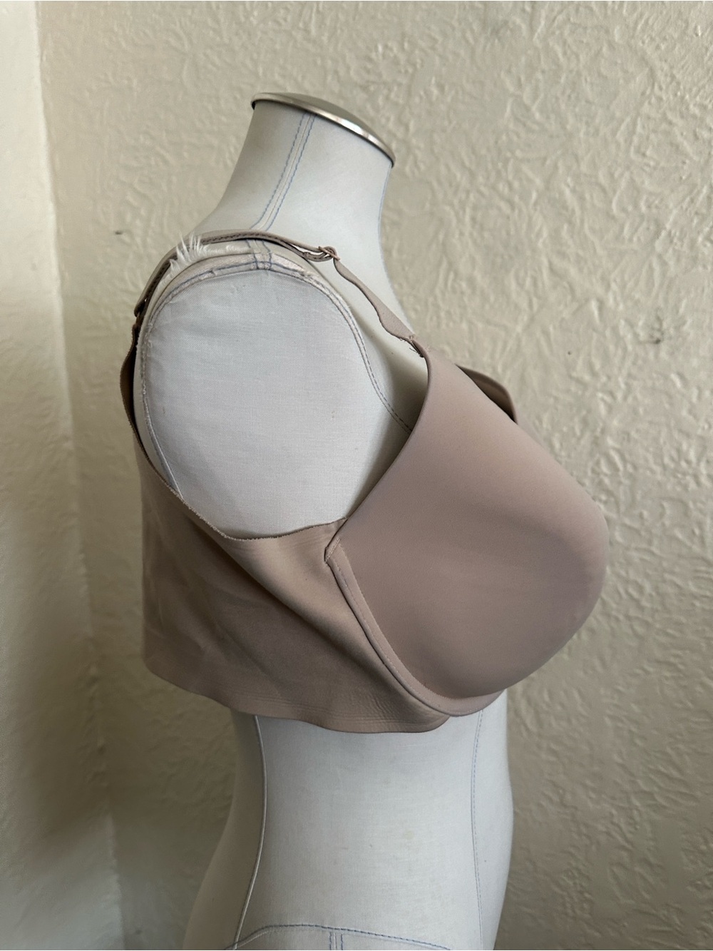 Cacique Lane Bryant Lightly Lined Full Coverage Back Smoothing Bra 40DD - Picture 4 of 7